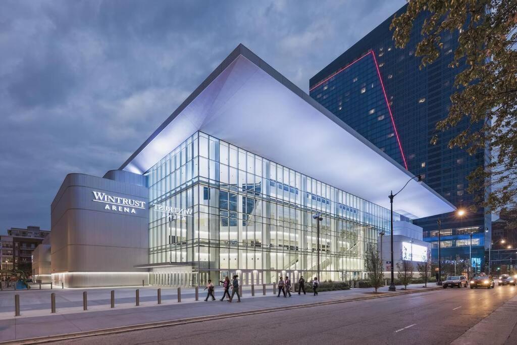 Mccormick Place Beautiful 2Br Apartment With Optional Parking Sleeps Up To 8 Near Soldier Field, Grant Park And Lakefront Trail Чикаго Екстериор снимка